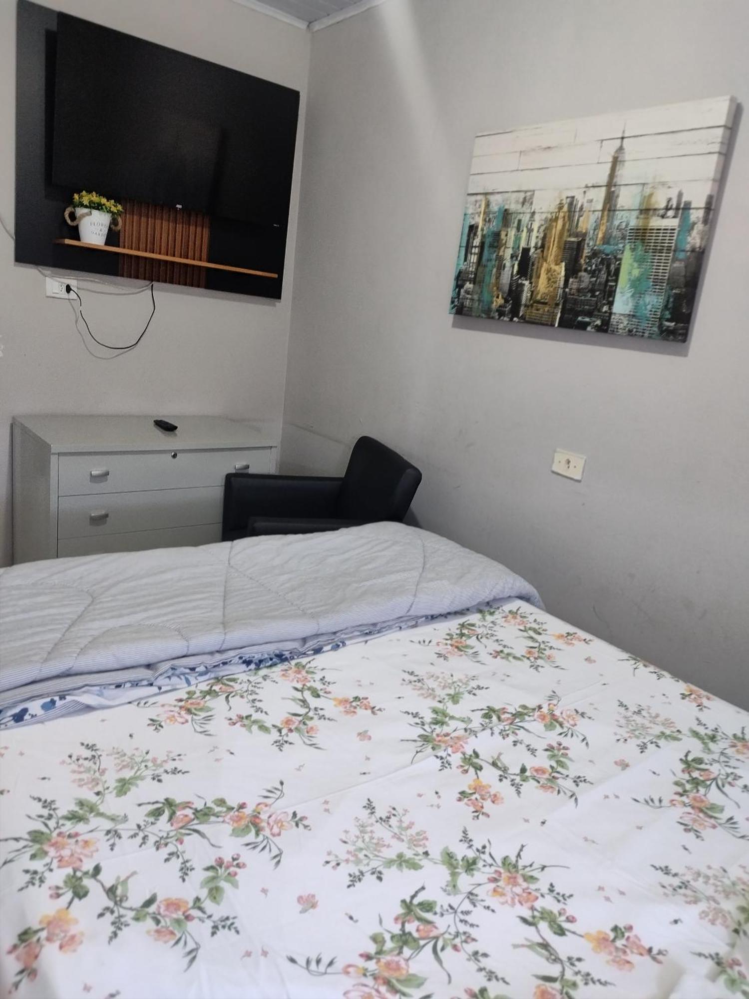 Vitoria Hostel جوارولوس المظهر الخارجي الصورة